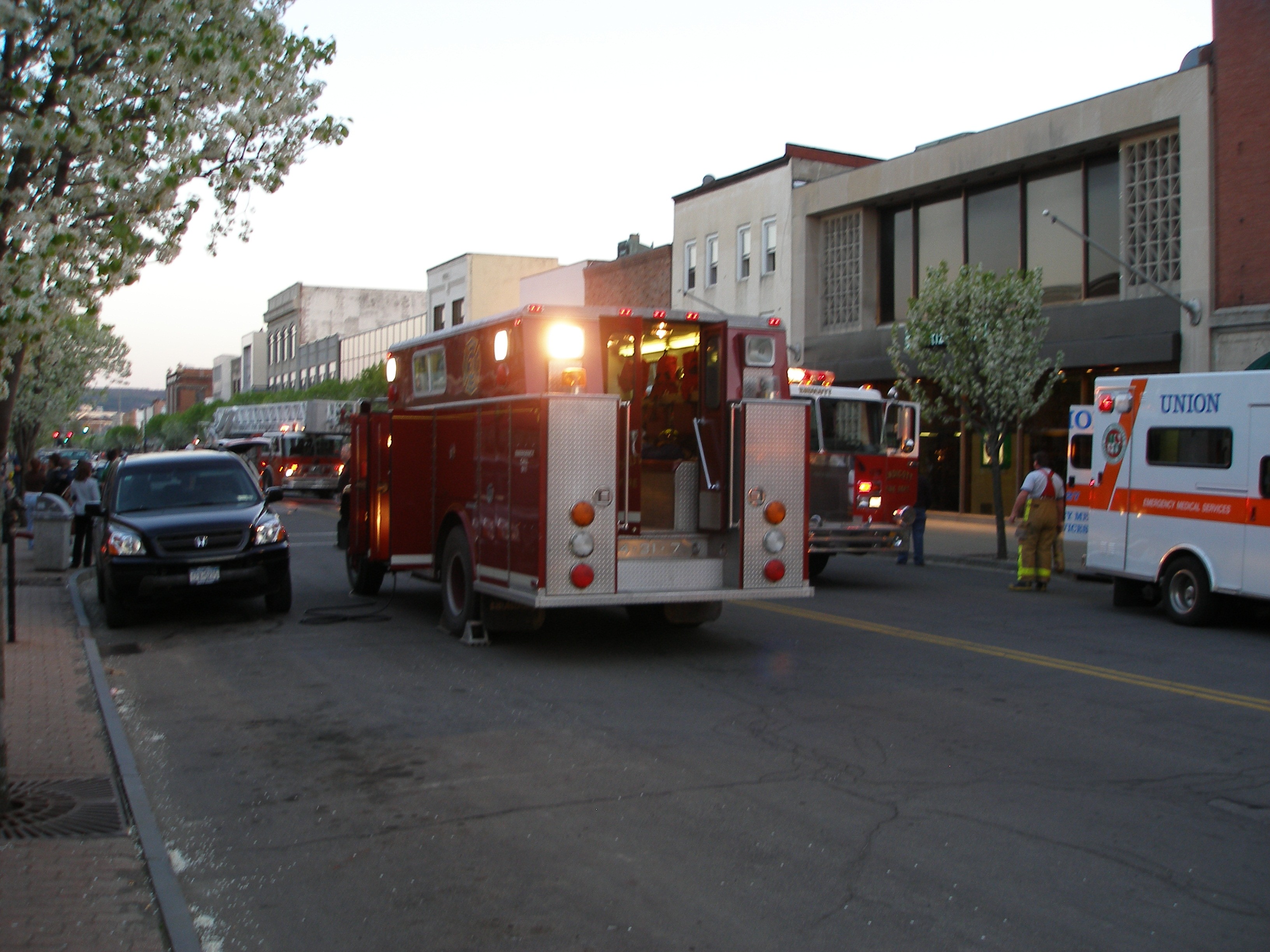 05-01-06  Response - Mutual Aid Fire - Washington Ave